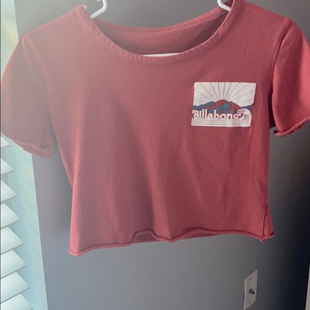 Billabong crop t shirt